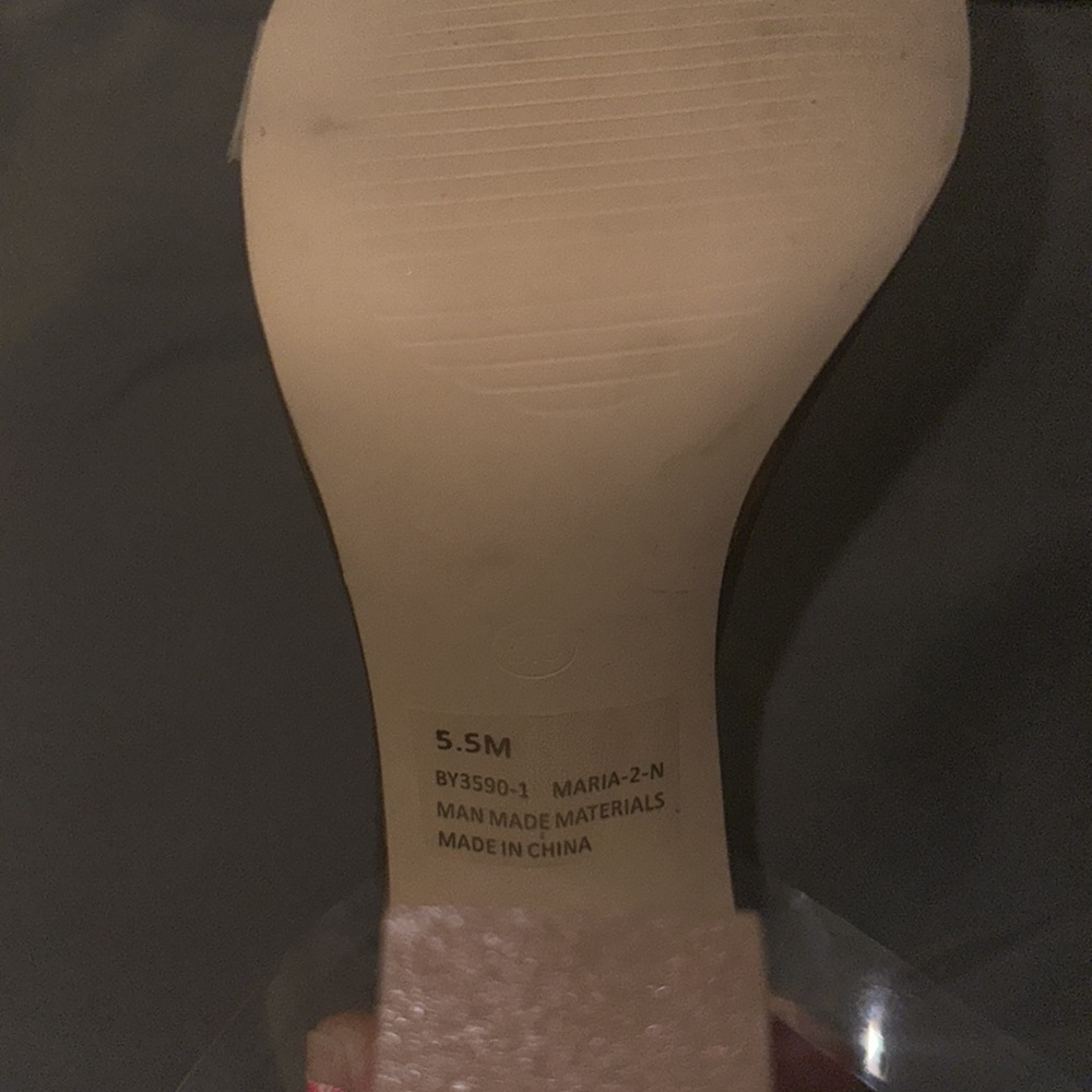 Clear Heels - Picture 4 of 4